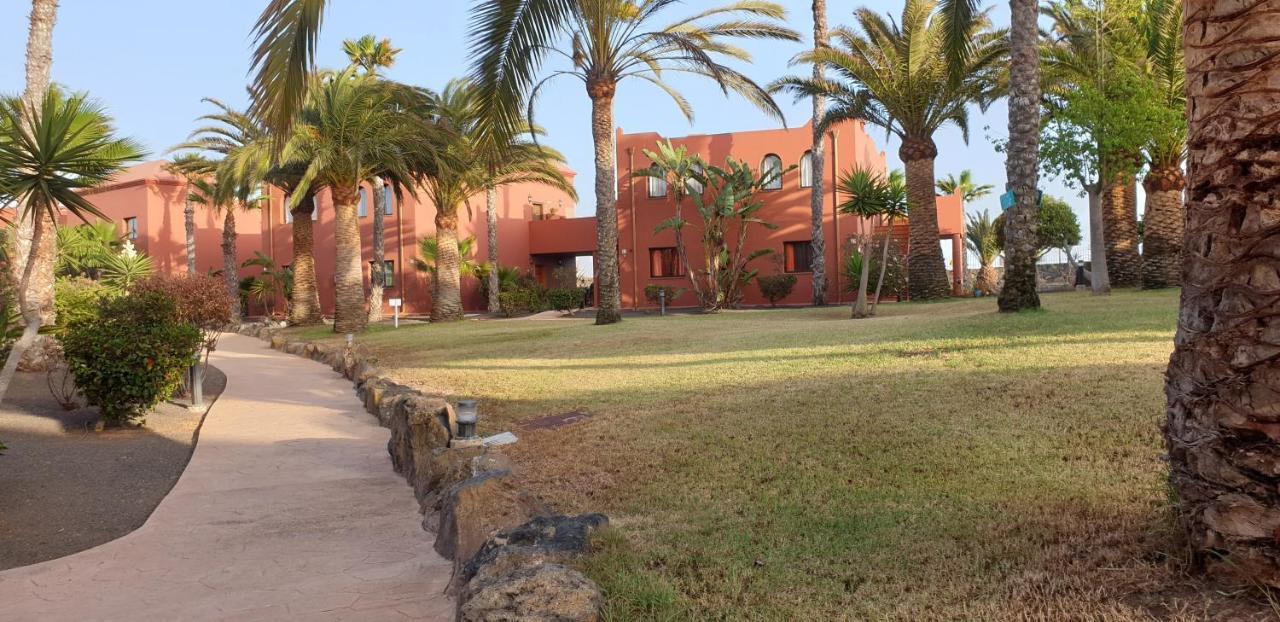 Tamarindo I Piscinas De Agua Salada Apartment Corralejo Exterior photo